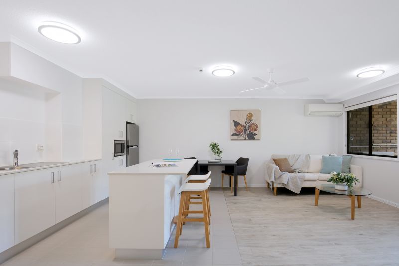 Large, modern one-bedroom apartment - available now