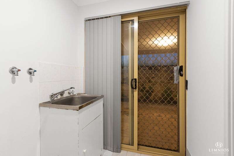 Feature Packed Villa!