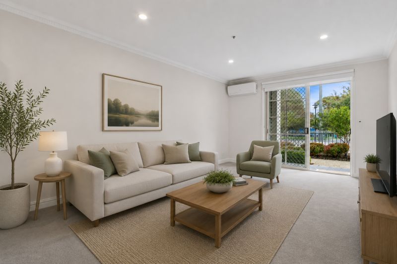 Light and bright one-bedroom apartment