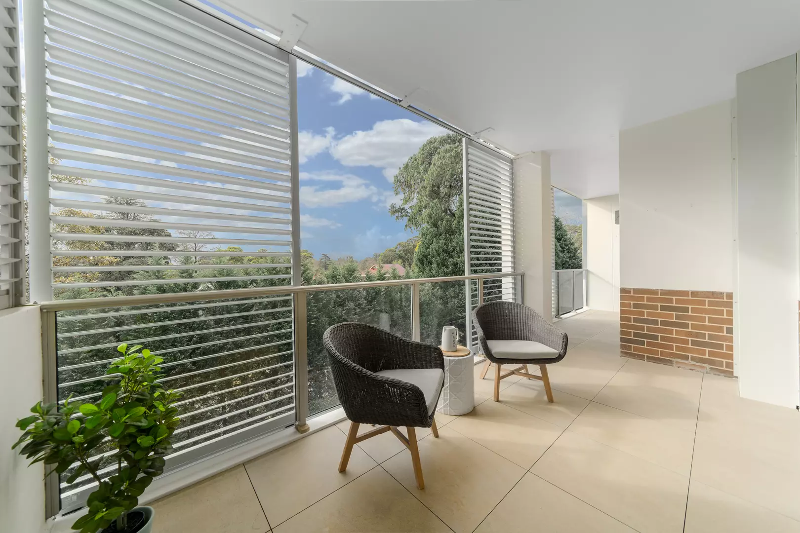 Elevated North-Facing 3 bedroom 2 Bathroom Apartment at The Woniora