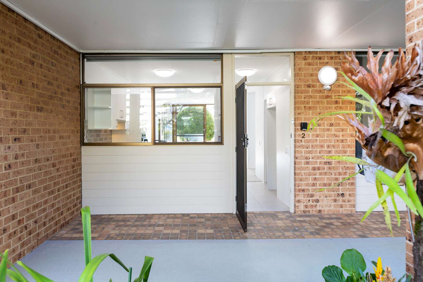 Beautifully Refurbished 2-Bedroom Unit!