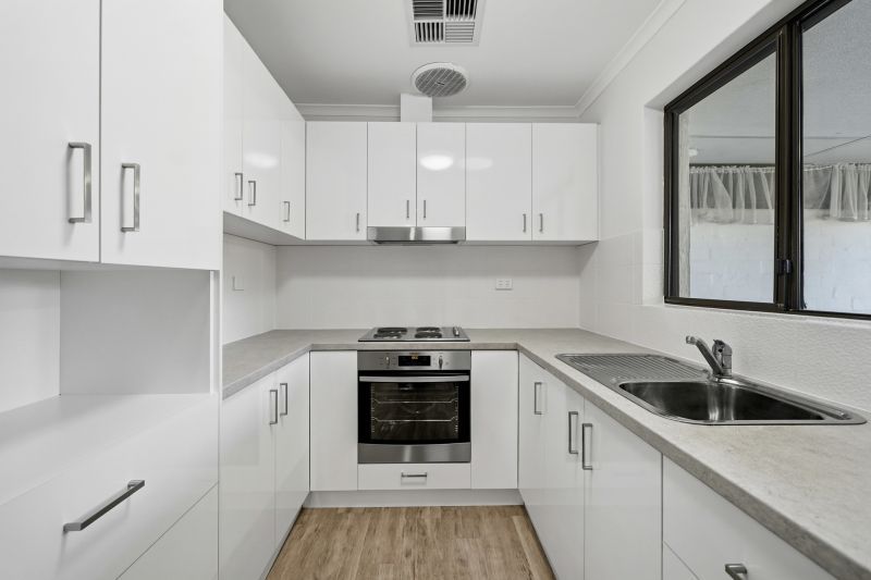 Well Presented Unit with Relaxing Garden Views
