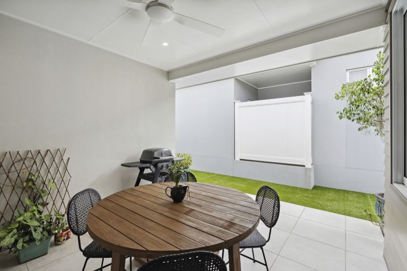 Immaculate Two Bedroom plus Multipurpose Room