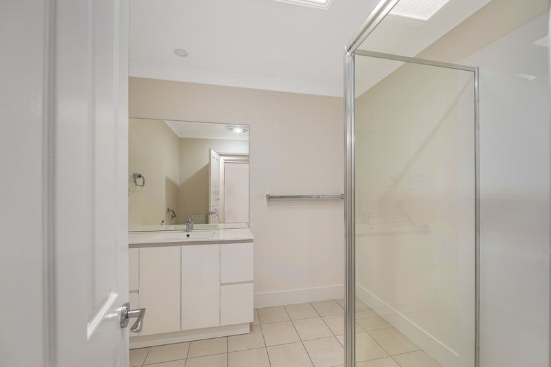 Private Villa with Patio in Quiet Village Pocket