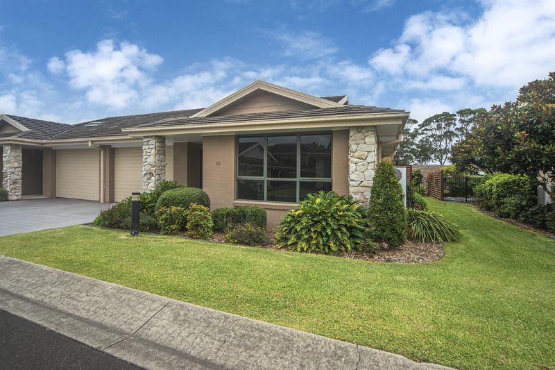 Stylish Villa with Private Courtyard and Garden Retreat