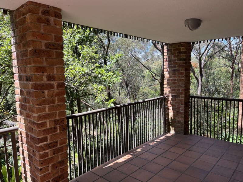 Spacious apartment with Balcony, Lift Access & Serene Views