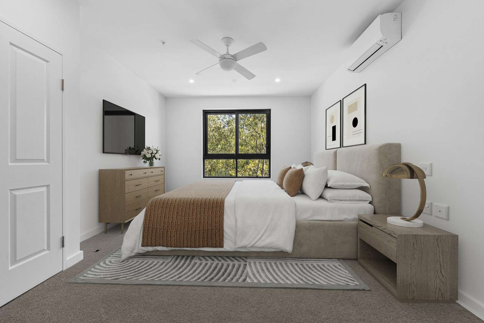 Spacious Living, Second Floor Position