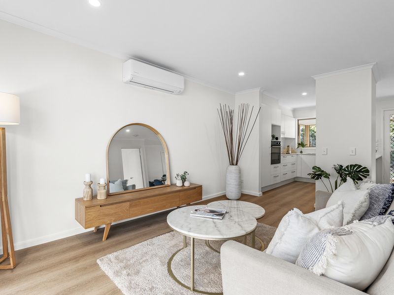 Beautifully presented Unit with Space to Unwind