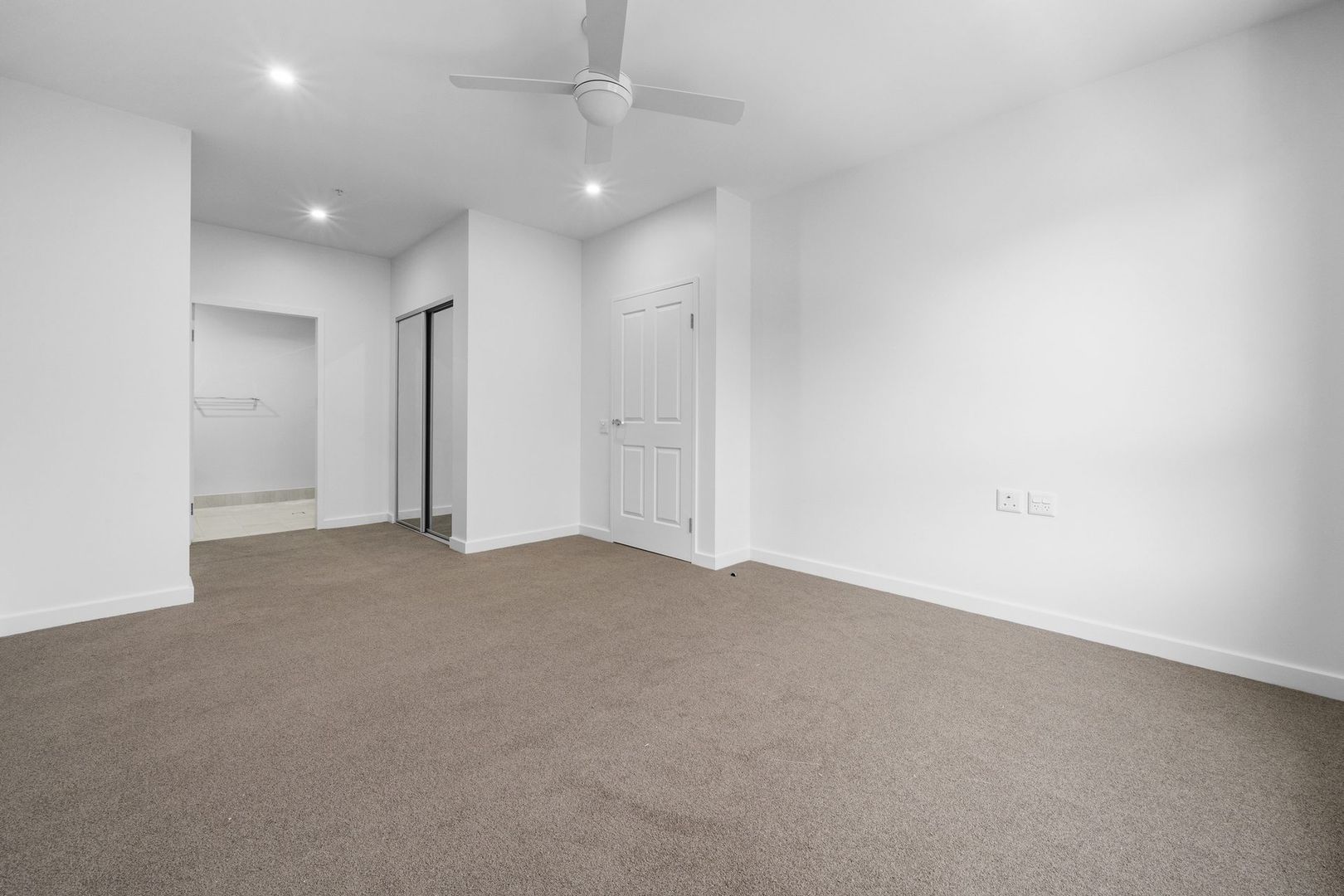 Spacious Living, Second Floor Position
