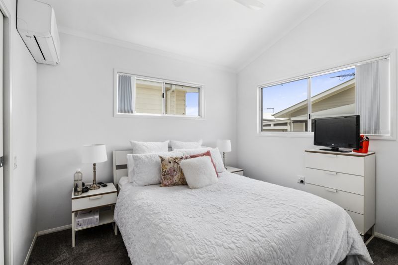 Modern Comfort - Spacious Two Bedroom Home with Study