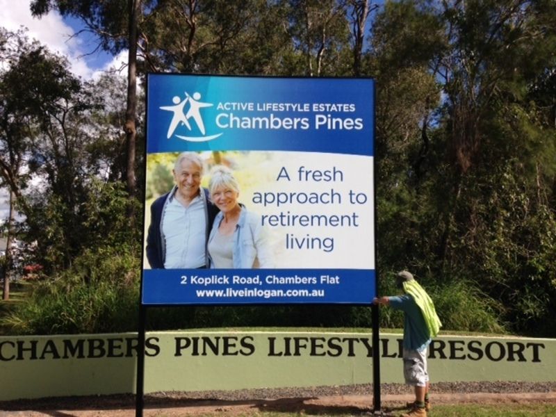 Owners moving overseas! Your gain! Make an Offer!!