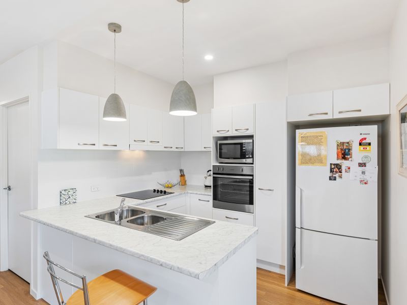 Great Corner Block Location!