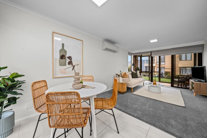 Level entry 2-bedroom villa with glimpses of the Derwent River