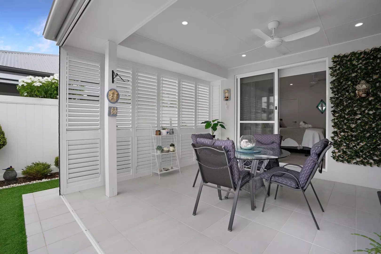 Palm Lake Resort Beachmere Bay