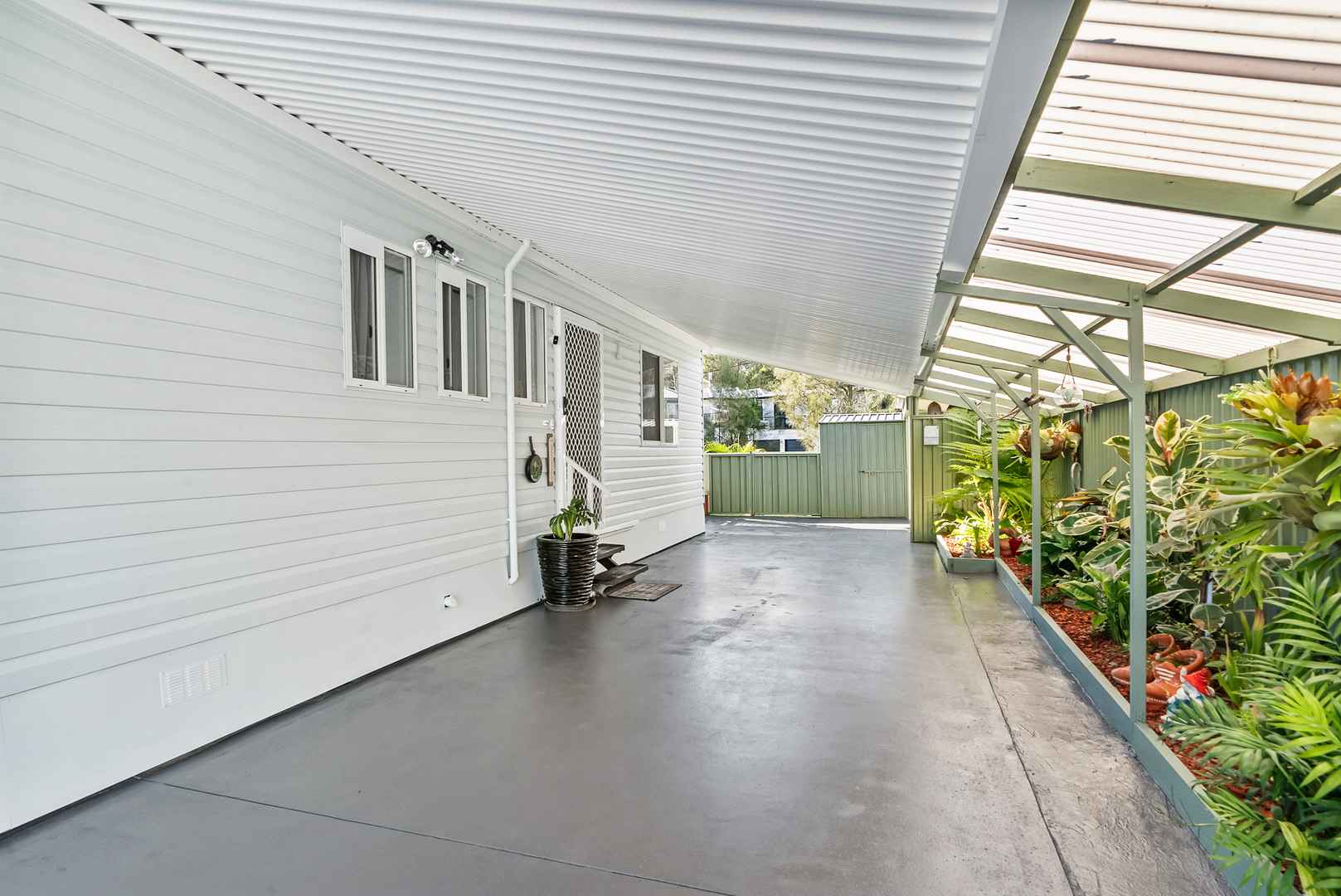 Tweed Broadwater Village, an Over 50’s Pet Friendly Lifestyle Village. 