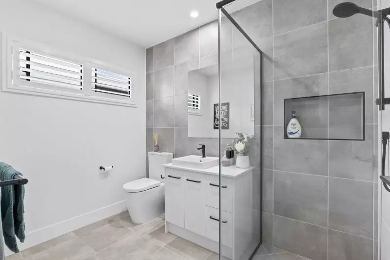 Site 135 - Established Kalbar