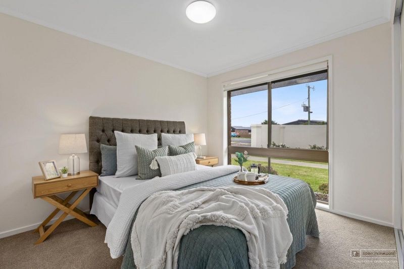 Stunning 2 bed unit with Garden Views