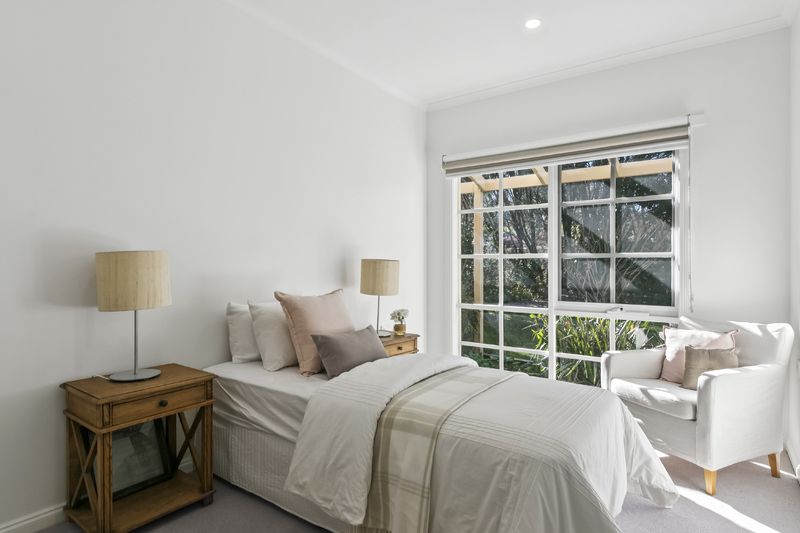 Corner Unit with Courtyard and Vaulted Ceilings