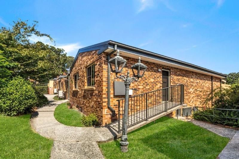 Stylish Refurbished Unit with Spacious Balcony for Relaxing