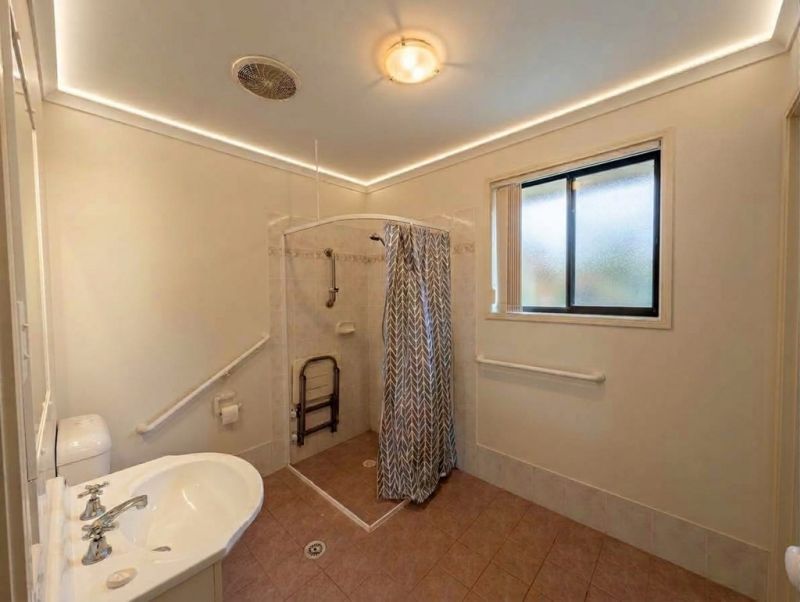 1 Bed + Study, Solar & Great Location