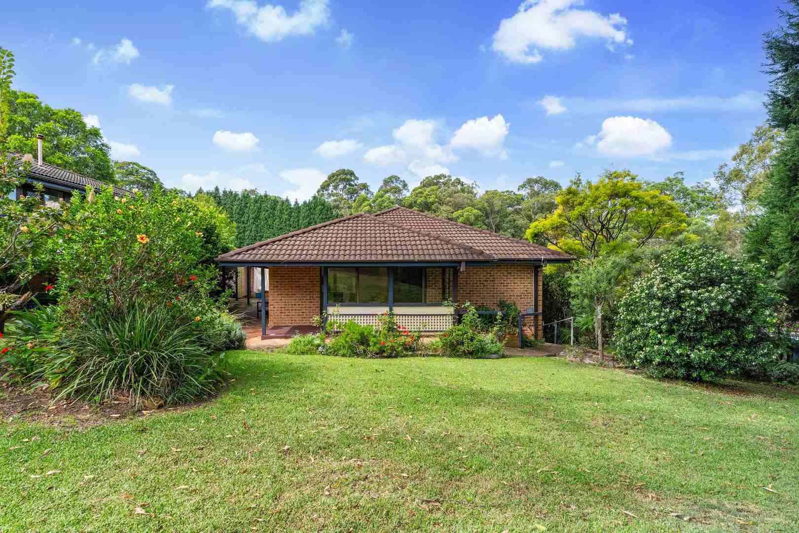 Spacious 2 Bedroom Home with private backyard