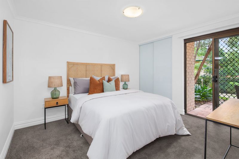 Apt 77 – Large 1-bed on ground floor with direct garden access