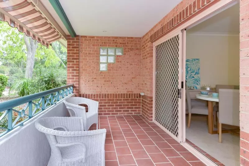 Spacious, ground floor 2 bedroom apartment.