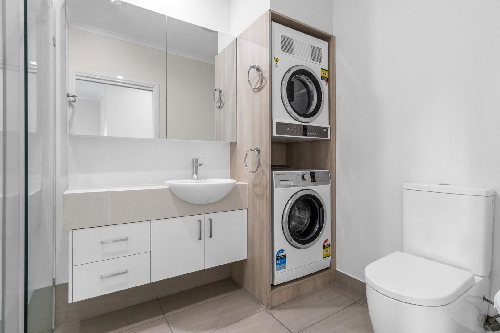 Beautifully Renovated Studio Apartment – Spacious, Stylish & Serviced