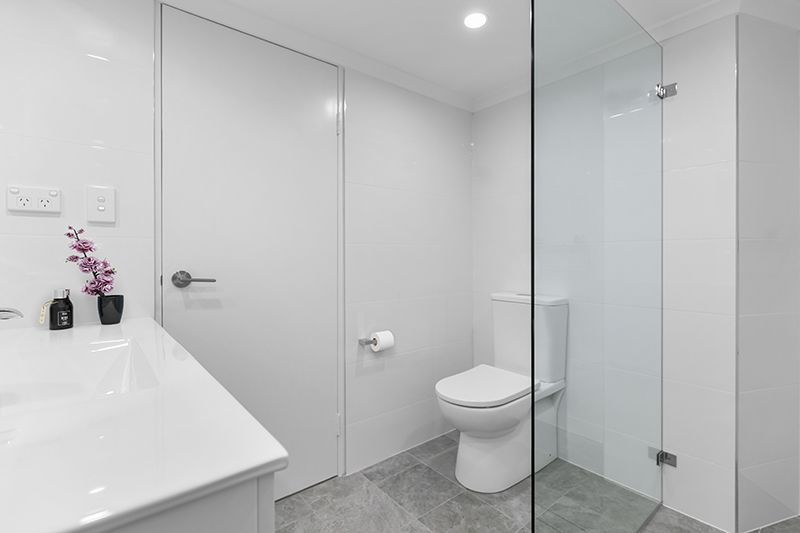 Newly renovated spacious ground floor unit in ideal location.