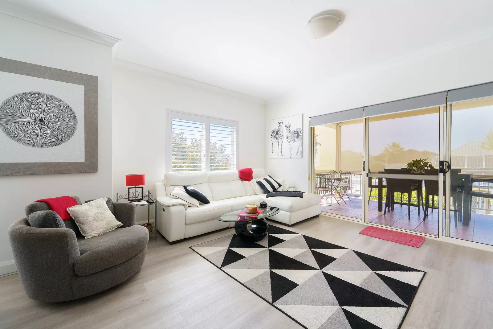 Stunning apartment, ready to move in to!