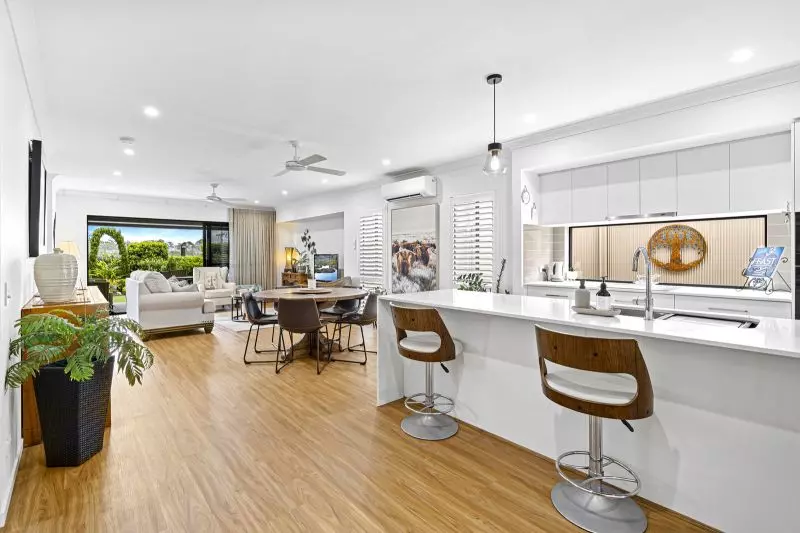 Site 92 - Established Kalbar