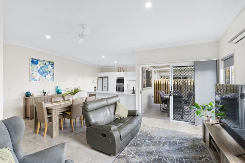 Peaceful Entertainer's Haven