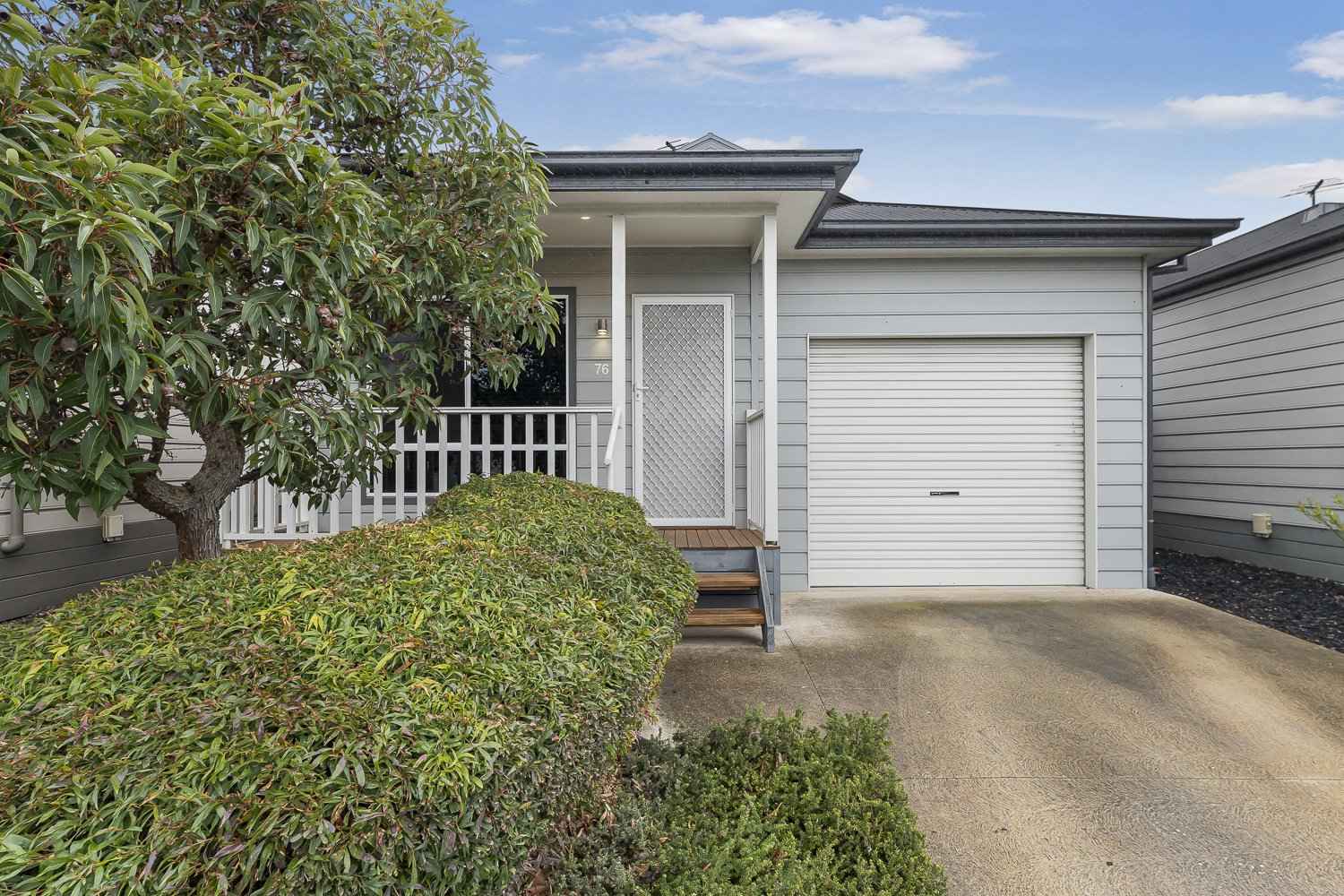 Lifestyle Communities Lyndarum - Front row to the good life