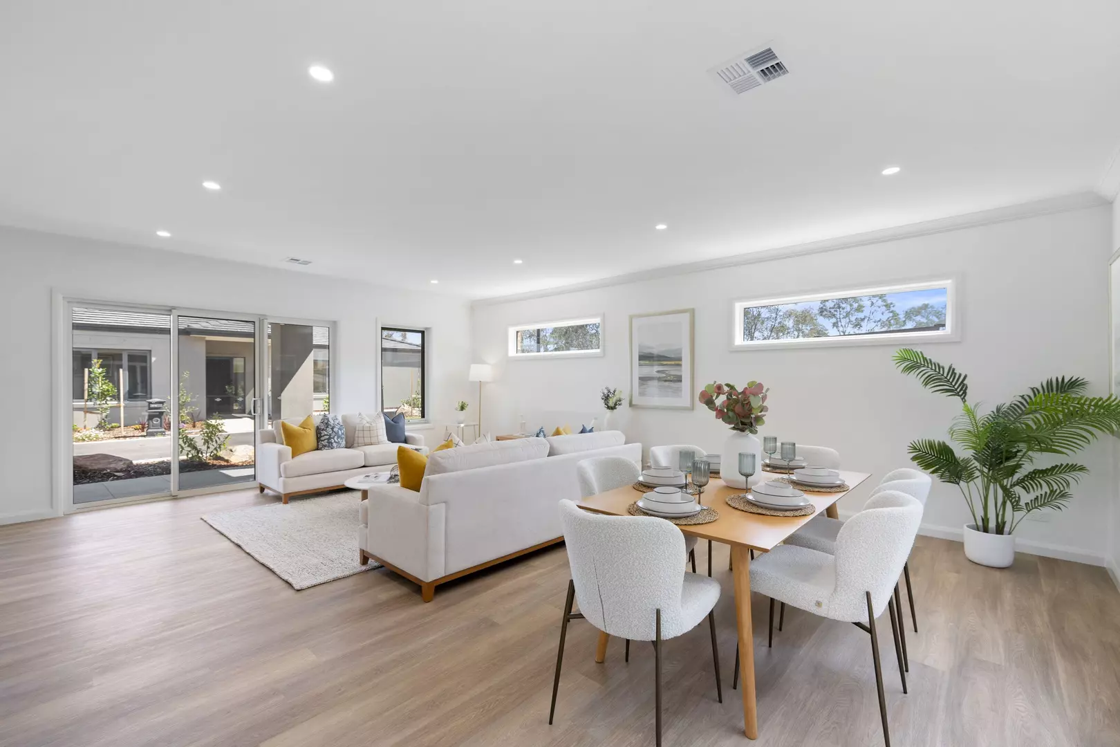 Single level stand alone villa