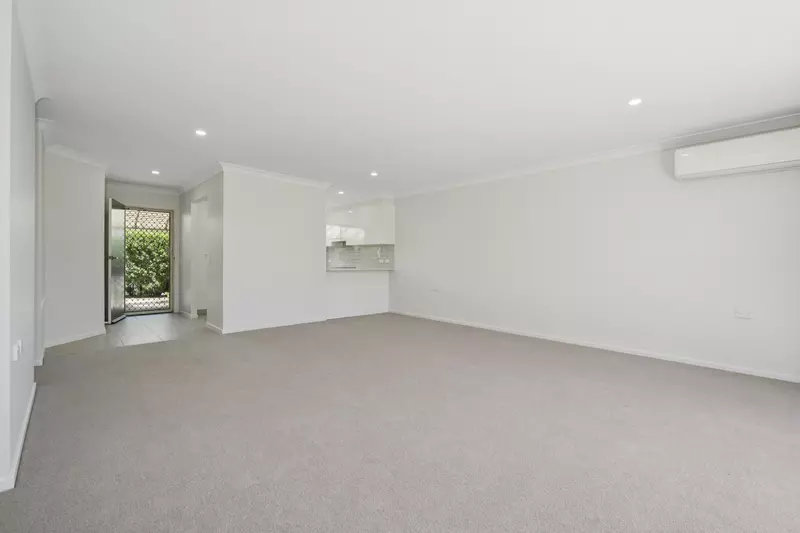 Bright Villa with Private Courtyard