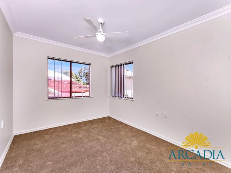 ARCADIA WATERS BICTON - 3 Bedroom, First Floor Stunner...