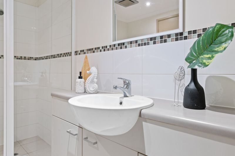 Spacious Modern & Central Home!