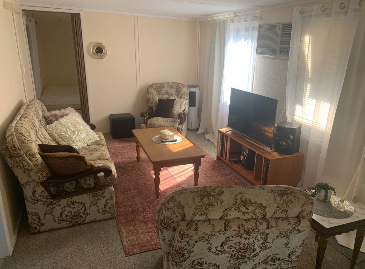 Affordable Home in Broadlands - 2 Bedrooms - Fix and Enjoy