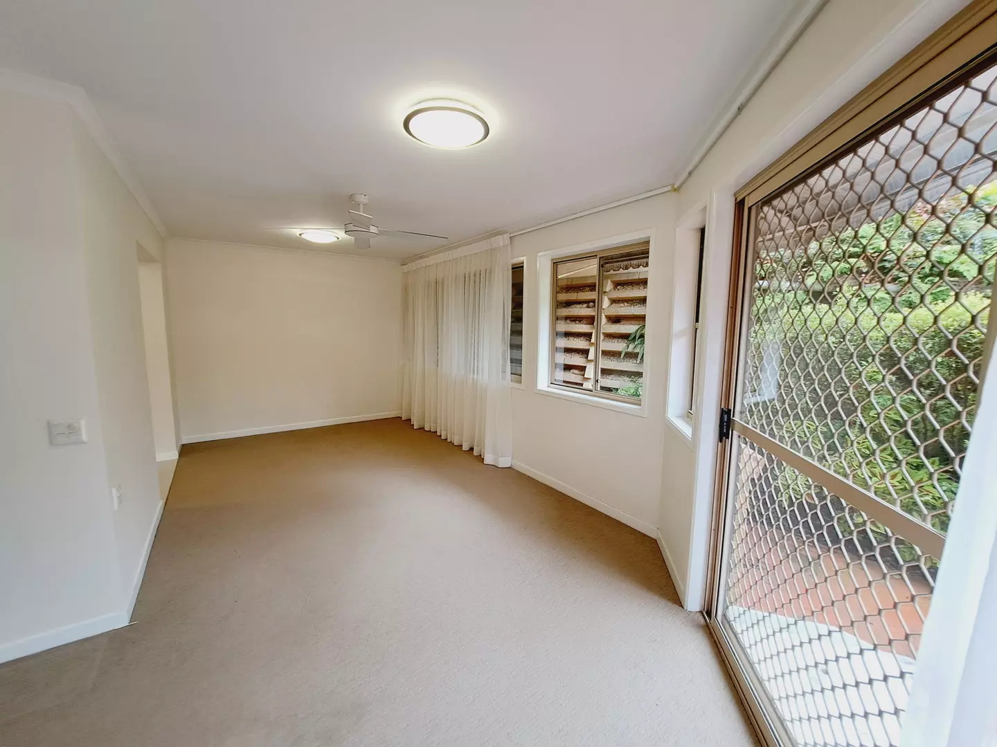 Unit 64 - Refurbished 2-Bed with Multi-Purpose area