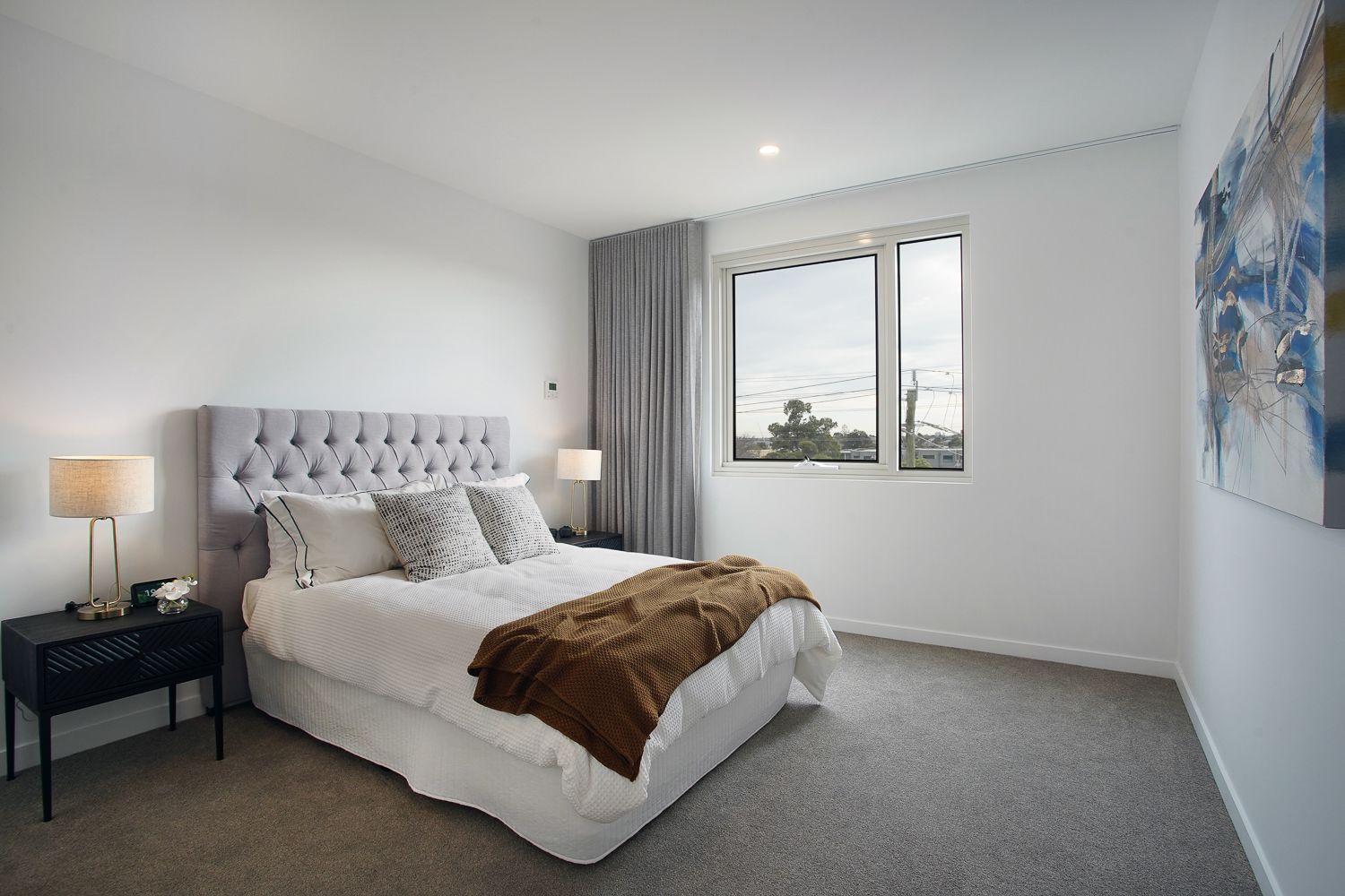 Light, Space and Stunning City Views-Last Remaining 3 Bedroom! Apt 201