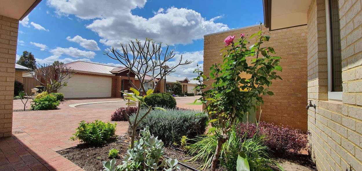 Under Offer! Great Value - Fully Refurbished Over 55 Retirement Home