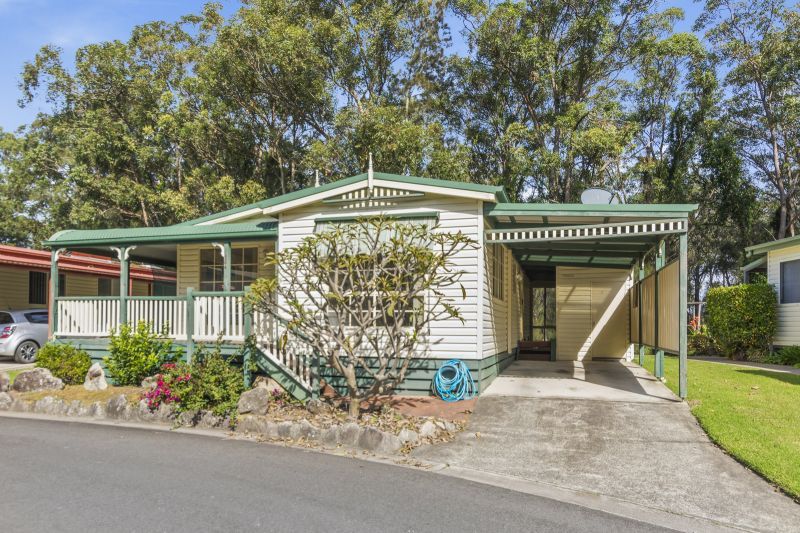 Bright & Breezy Two Bedroom Home