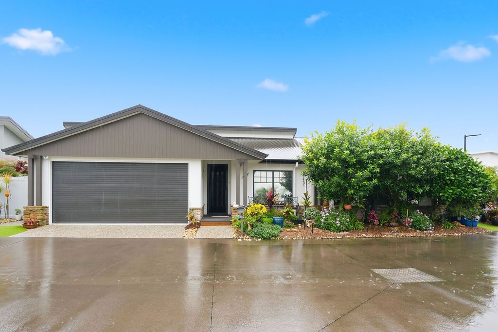 160 Caloundra Cay