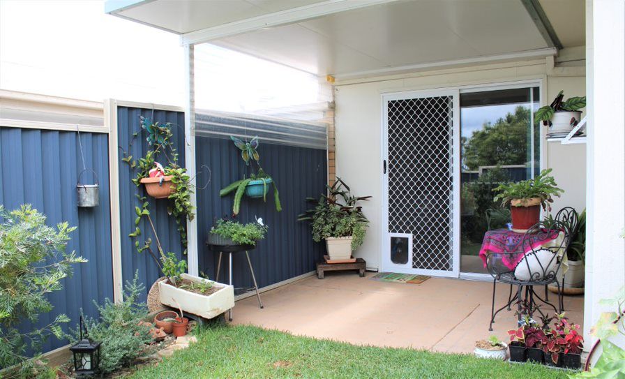 ALL READY FOR YOU  WITH NEW KITCHEN