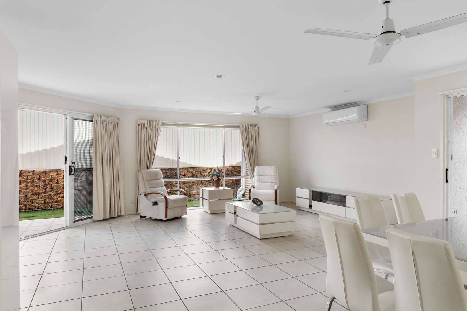 Well presented two bedroom home plus study in Palm Lake Resort Eagleby