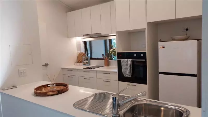 A Peaceful Haven of Light & Comfort - Unit 28