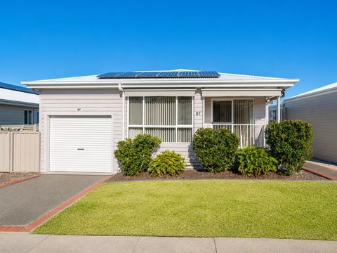 Lake Munmorah Village ? Site 97