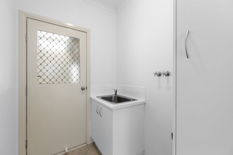 Spacious Modern Living - Peaceful Surrounds