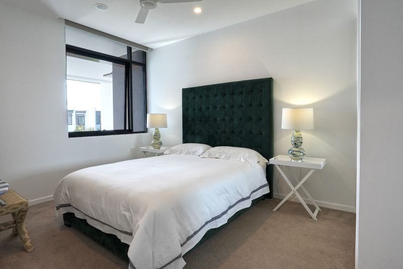 Elevated Retirement Living: Top-Floor 2 Bedroom Gem in Maroochydore CBD