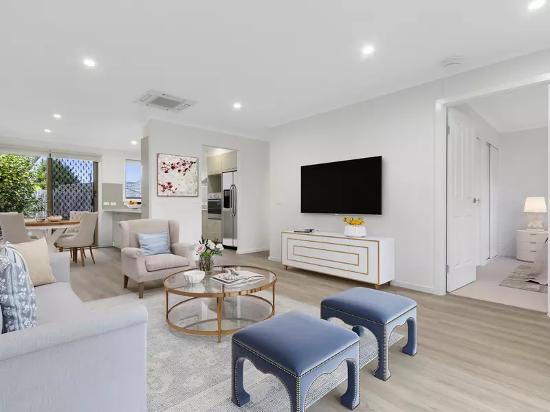 A Fresh Start - Updated Unit, Garden Outlook